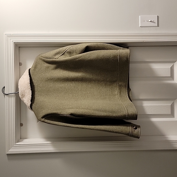 Women's Old Navy sherpa lined coat (size small) - Picture 5 of 5